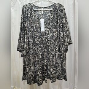 Black and White Patterned Blouse